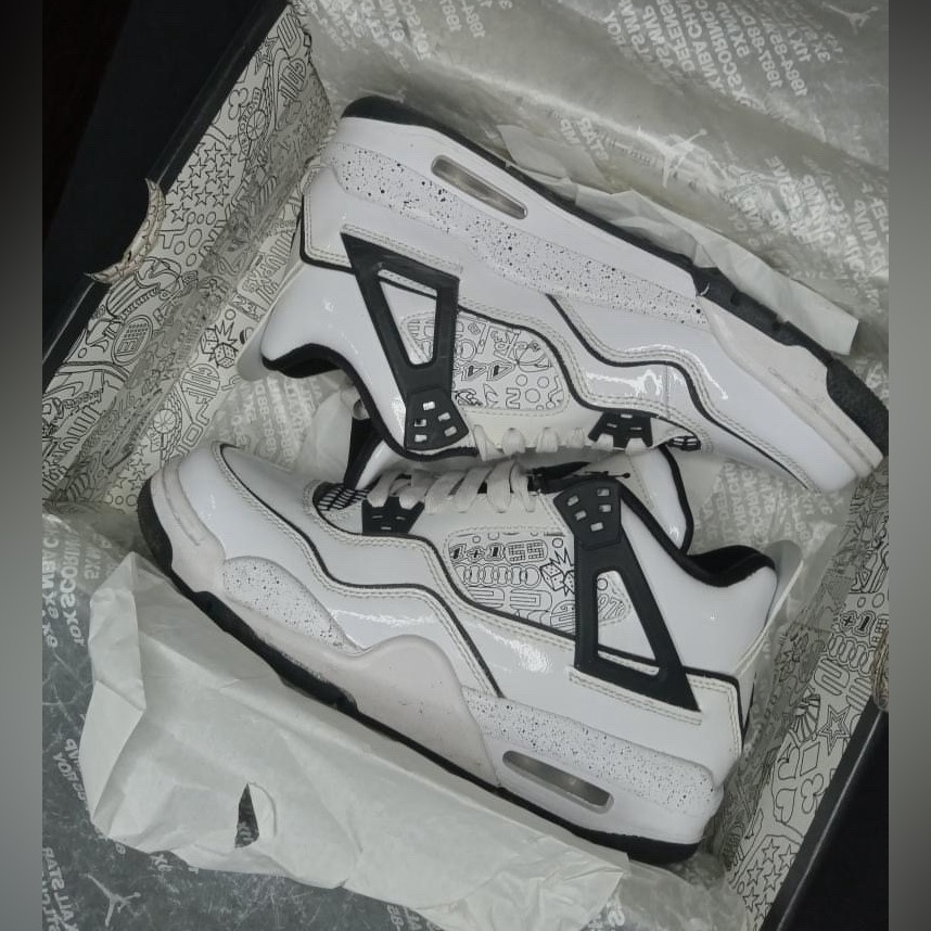 Jordan 4